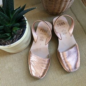 Pons Avarca Wedge Sandals Metallic Rose Gold Sz 9